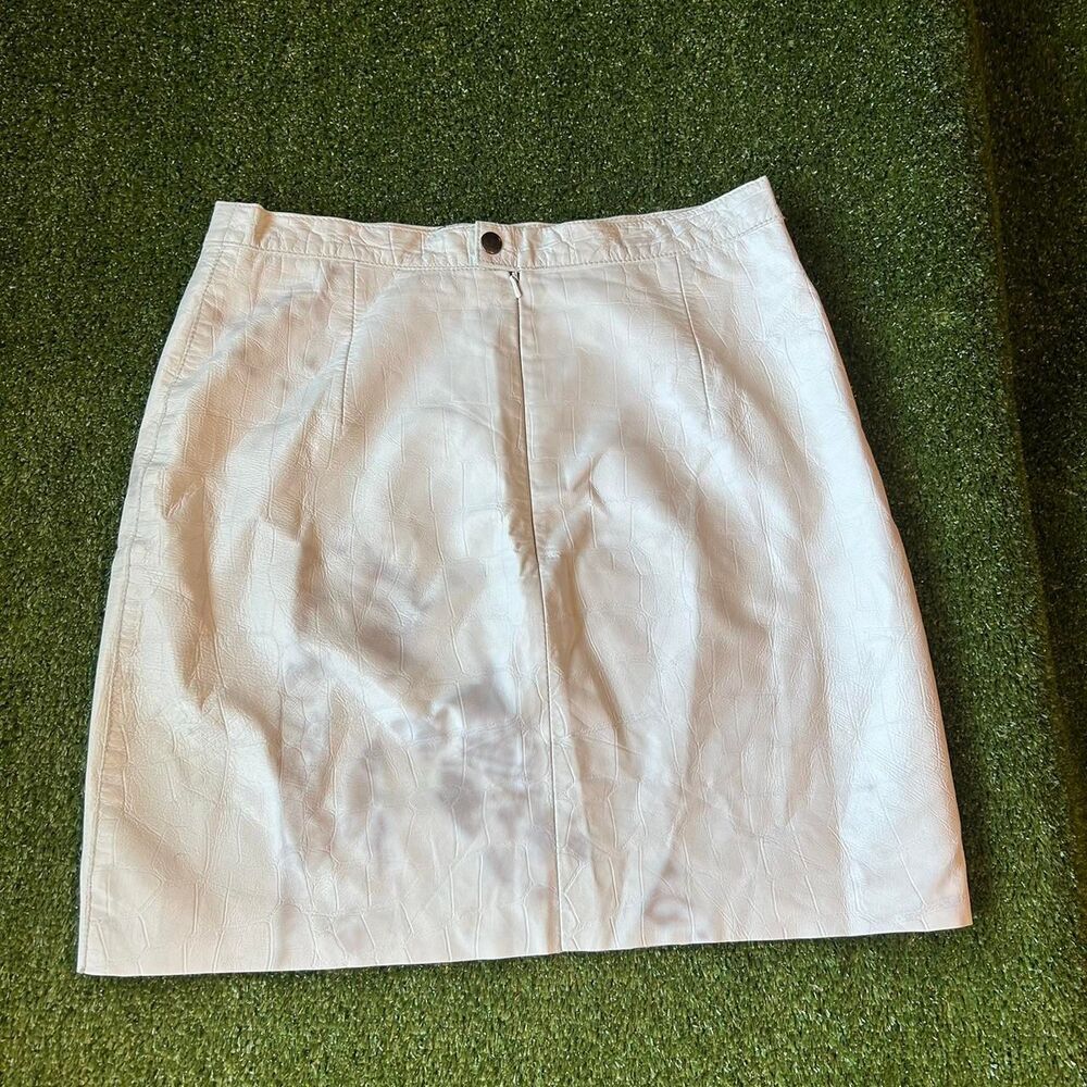Topshop Women's White and Pink Skirt